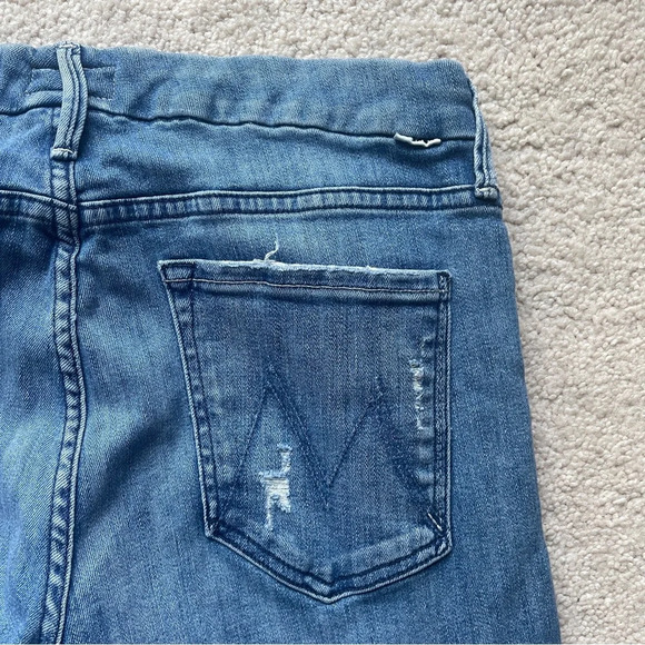 Mother Denim Looker Step Ankle Fray Jeans in Where There's Smoke - Picture 9 of 9